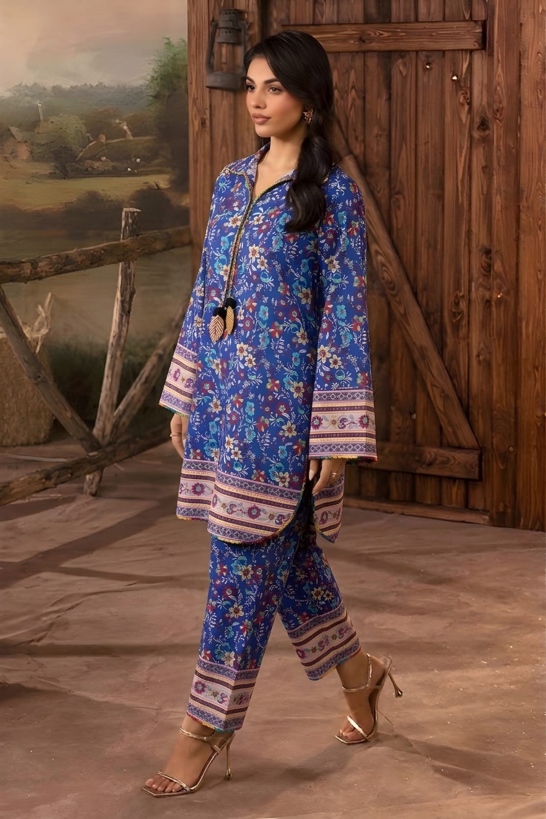 2Pc Lawn Unstitched ( Code : 13 )