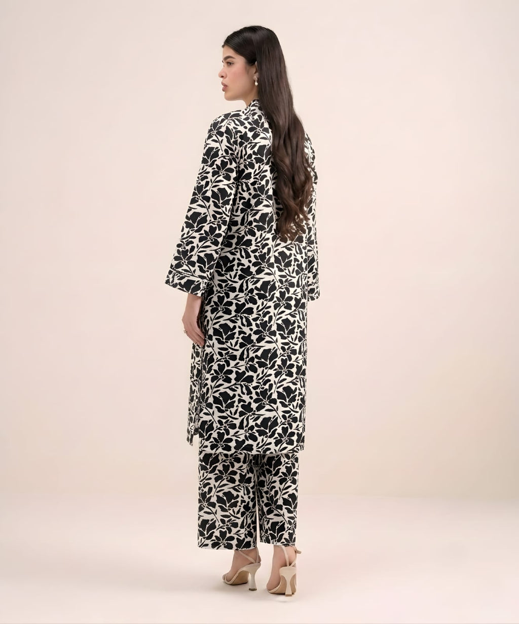 2Pc Lawn Unstitched ( Code : 34 )