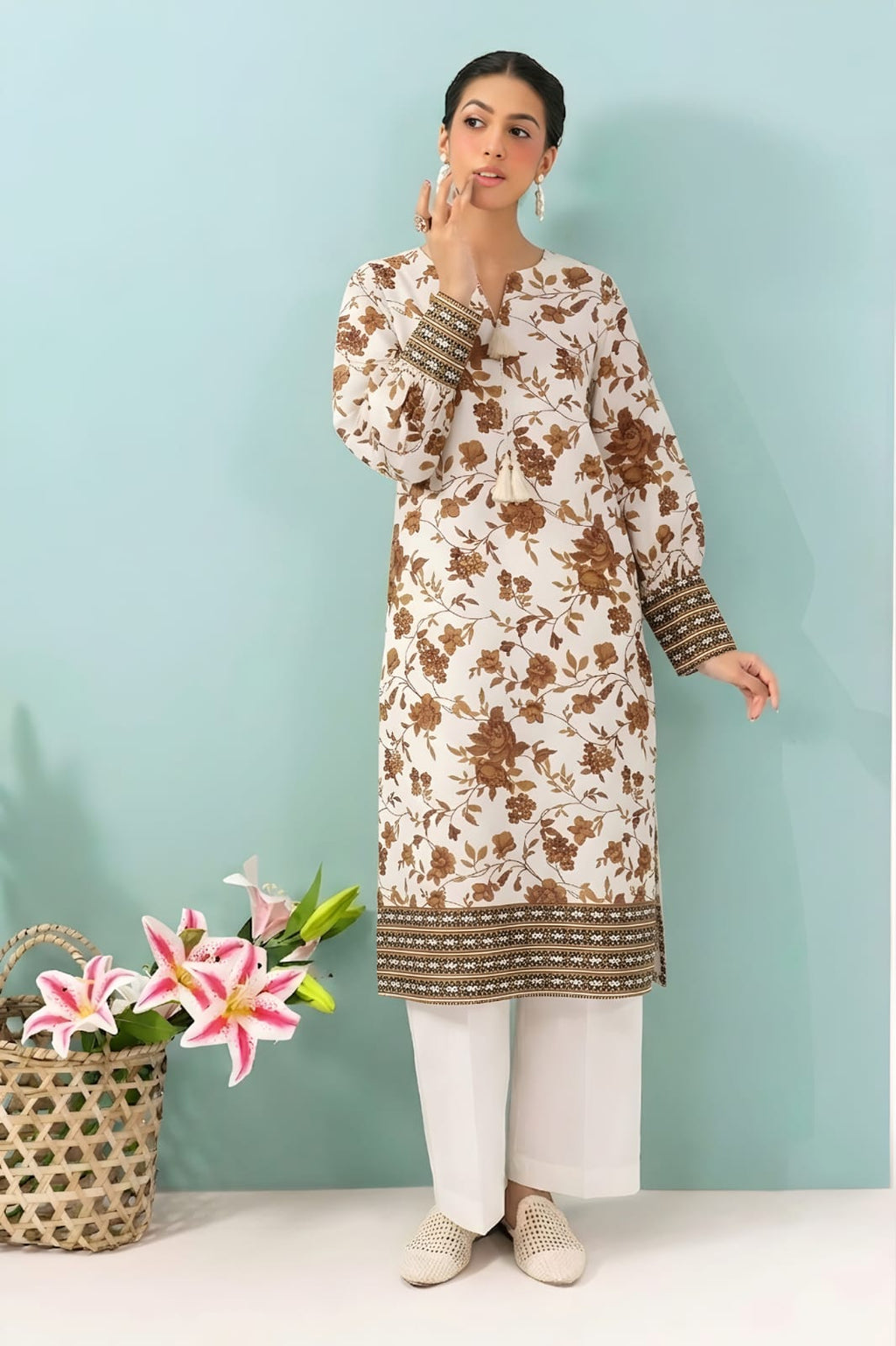 2Pc Lawn Unstitched ( Code : 38 )