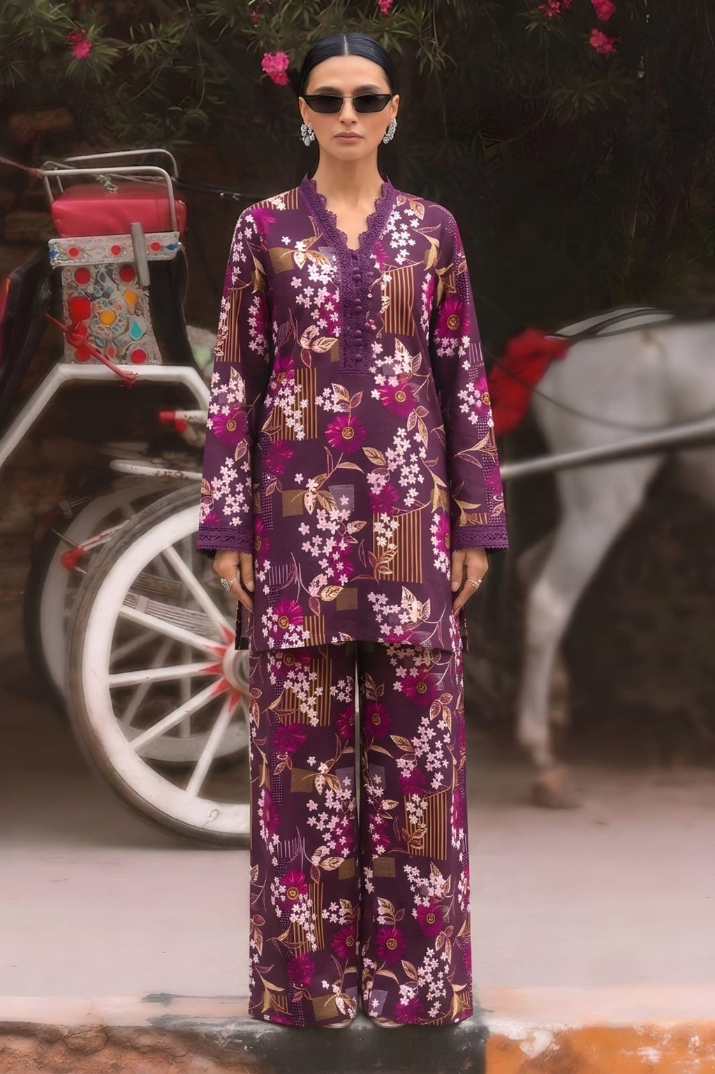 2Pc Lawn Unstitched ( Code : 25 )