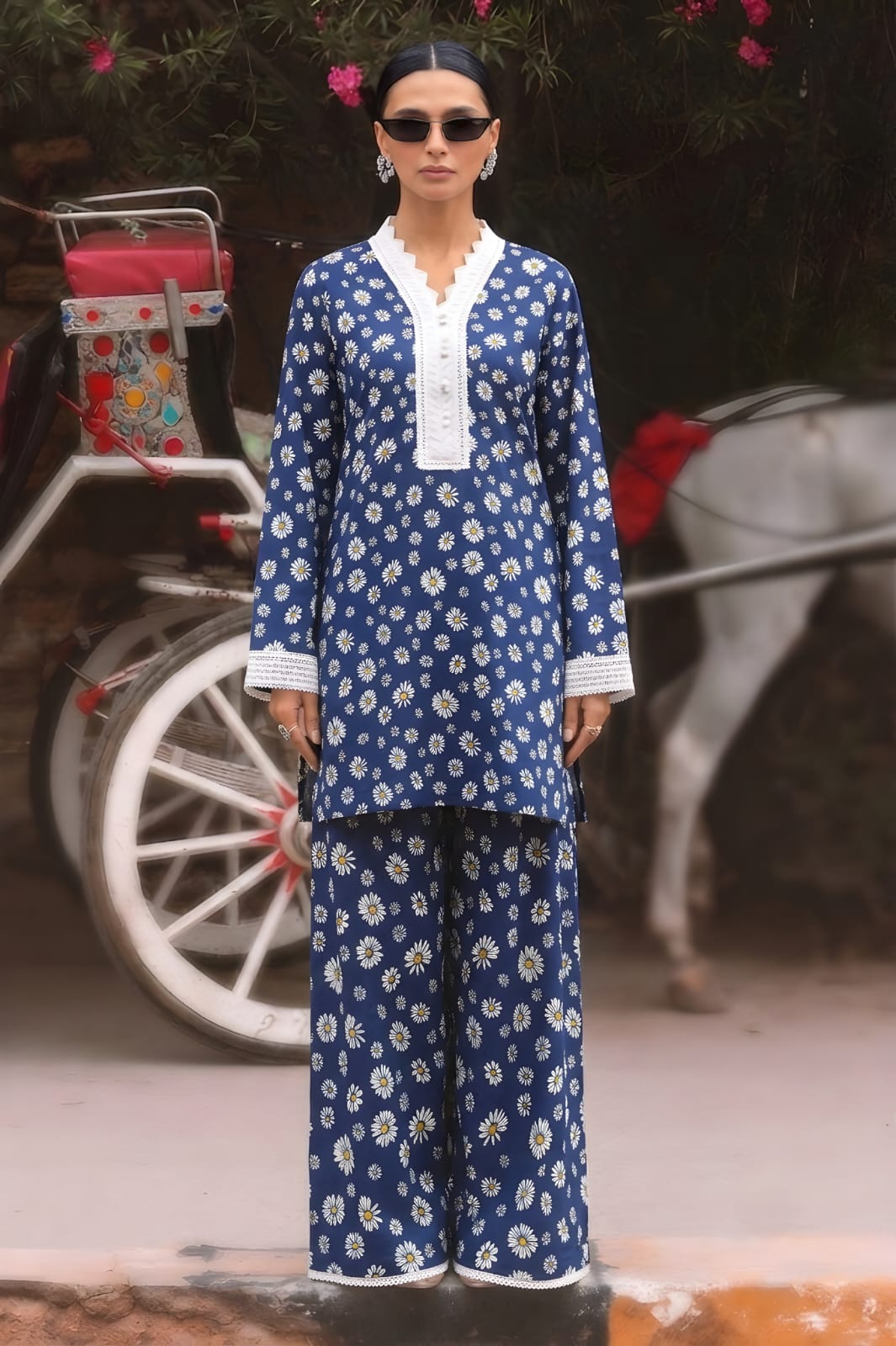 2Pc Lawn Unstitched ( Code : 30 )