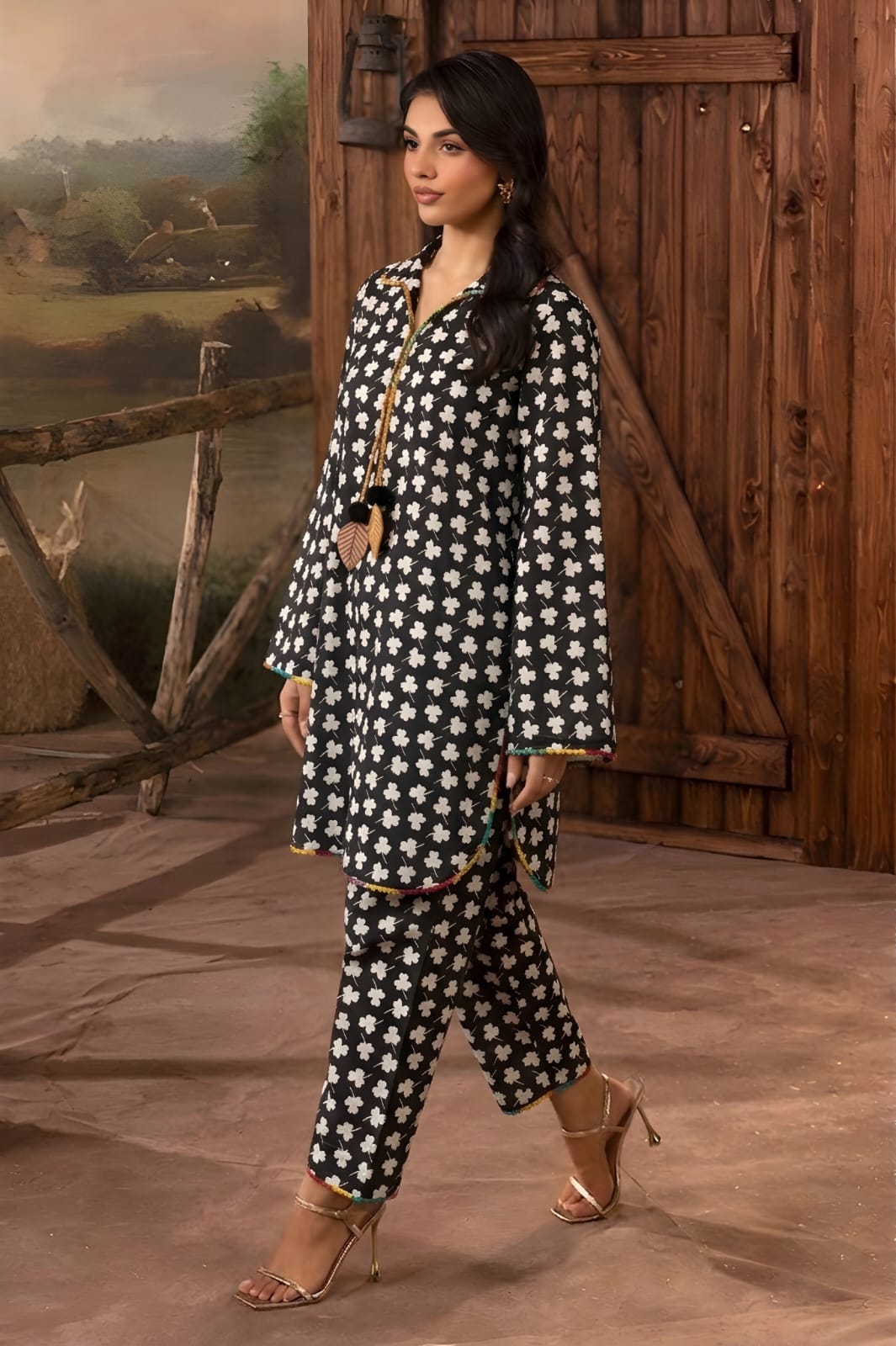 2Pc Lawn Unstitched ( Code : 36 )