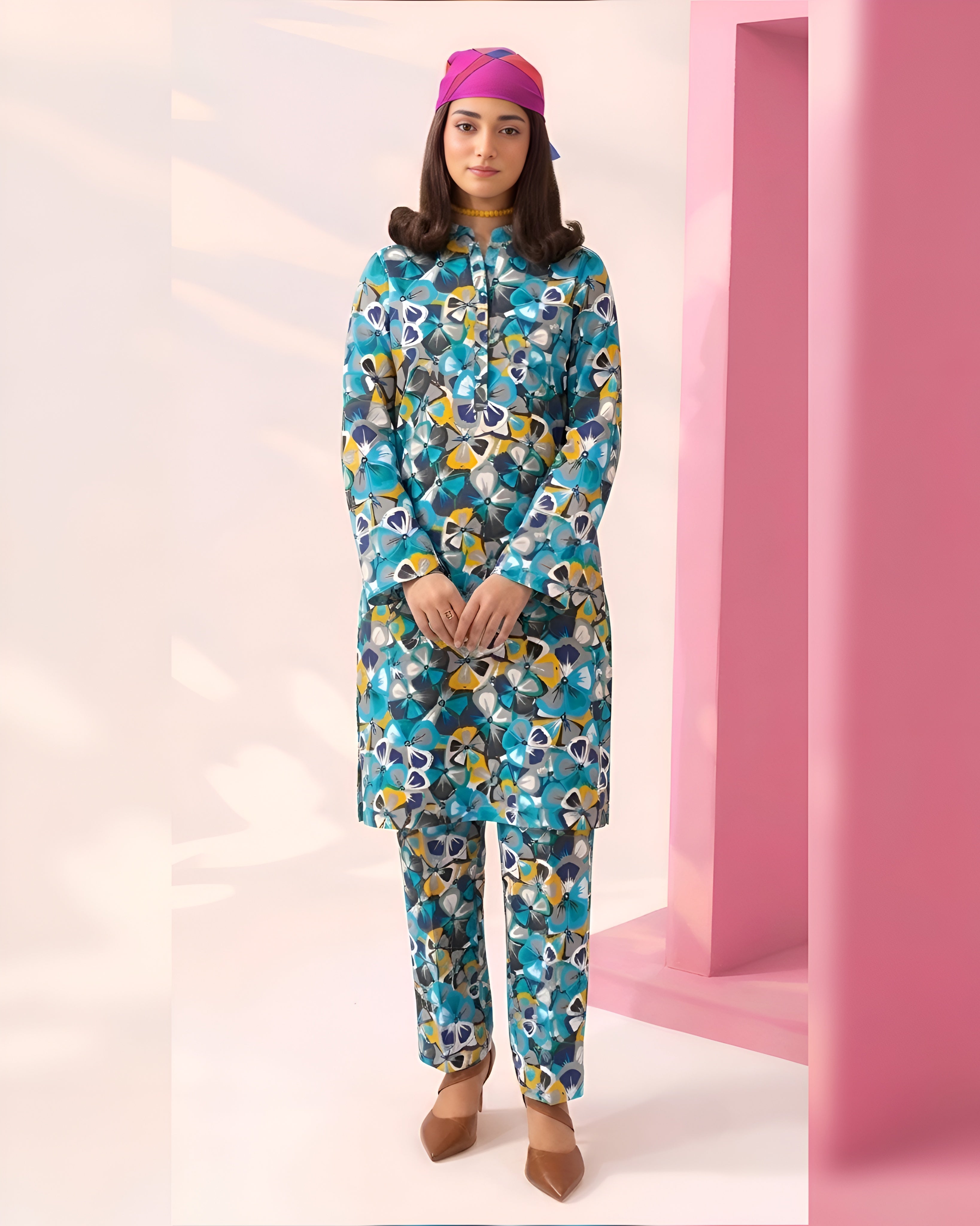 2Pc Lawn Unstitched Suit ( Code : 01 )