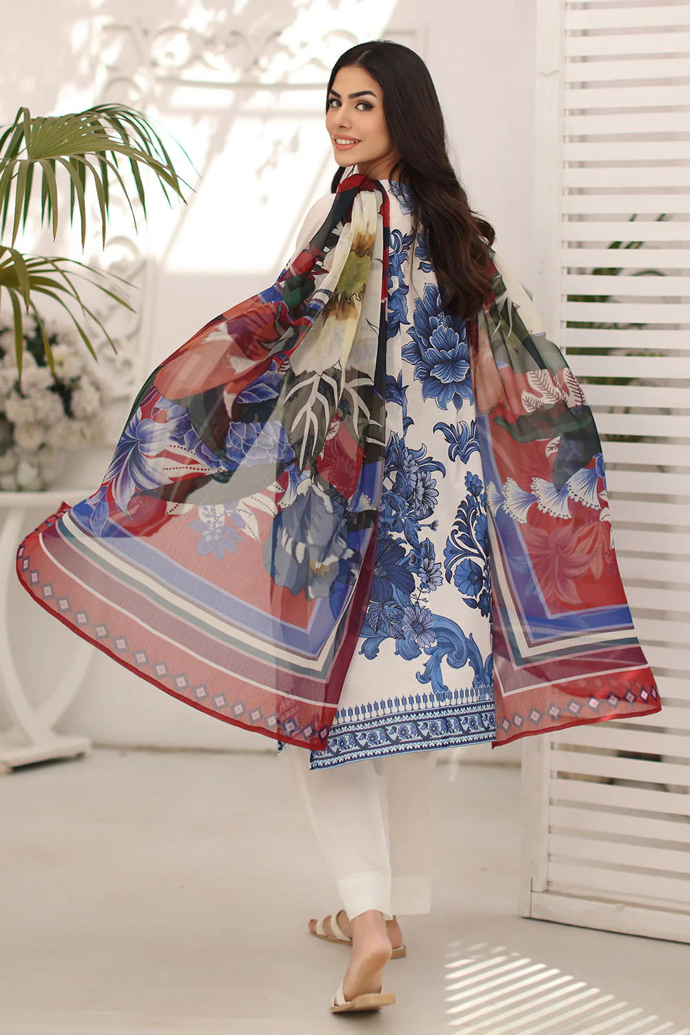 3Pc Lawn Unstitched Suit ( Code : 02 )
