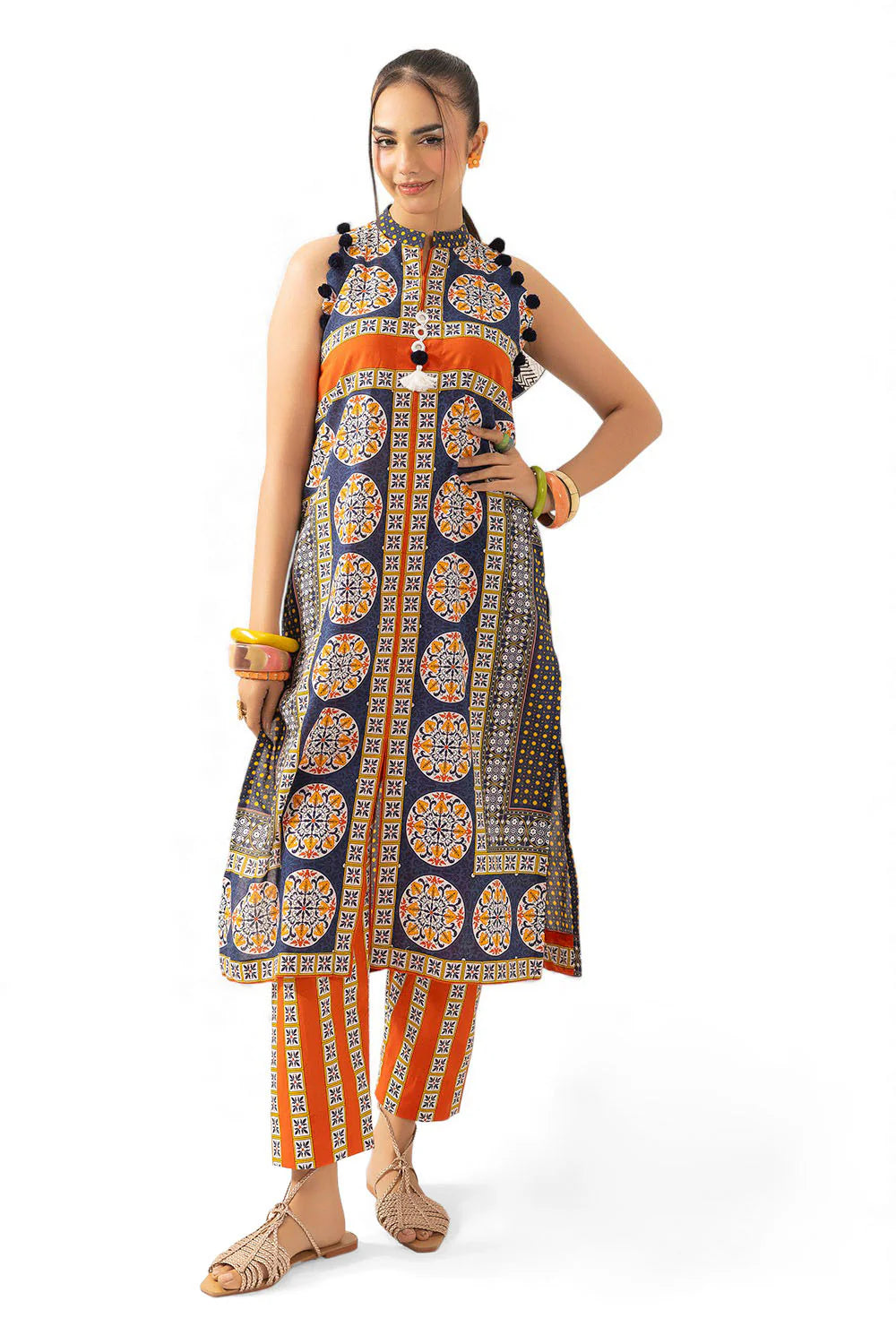 2Pc Lawn Unstitched Suit ( Code : 09 )